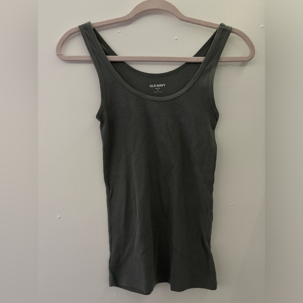 Gray Old Navy Stretchy Tank Top